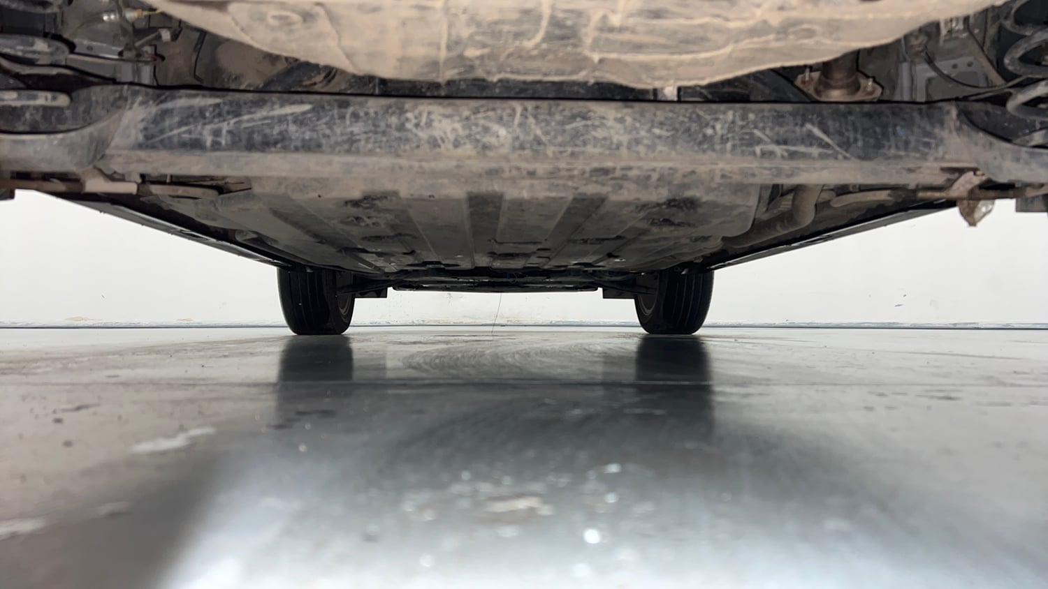 Used 2024 Honda Elevate VX CVT Petrol Automatic extra REAR UNDERBODY VIEW (TAKEN FROM REAR)