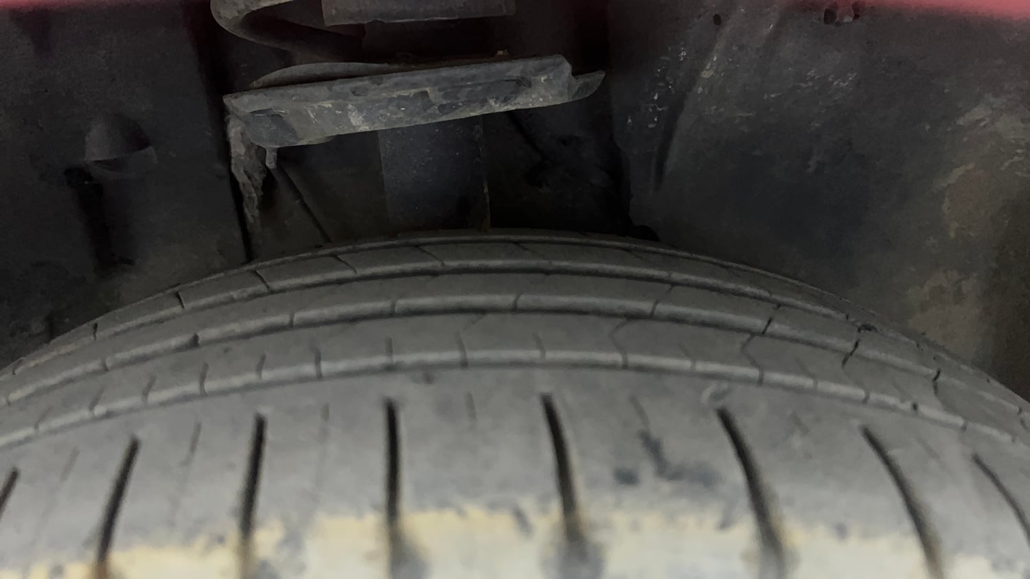Used 2022 Tata Altroz XZ Petrol Petrol Manual tyres RIGHT FRONT TYRE TREAD VIEW