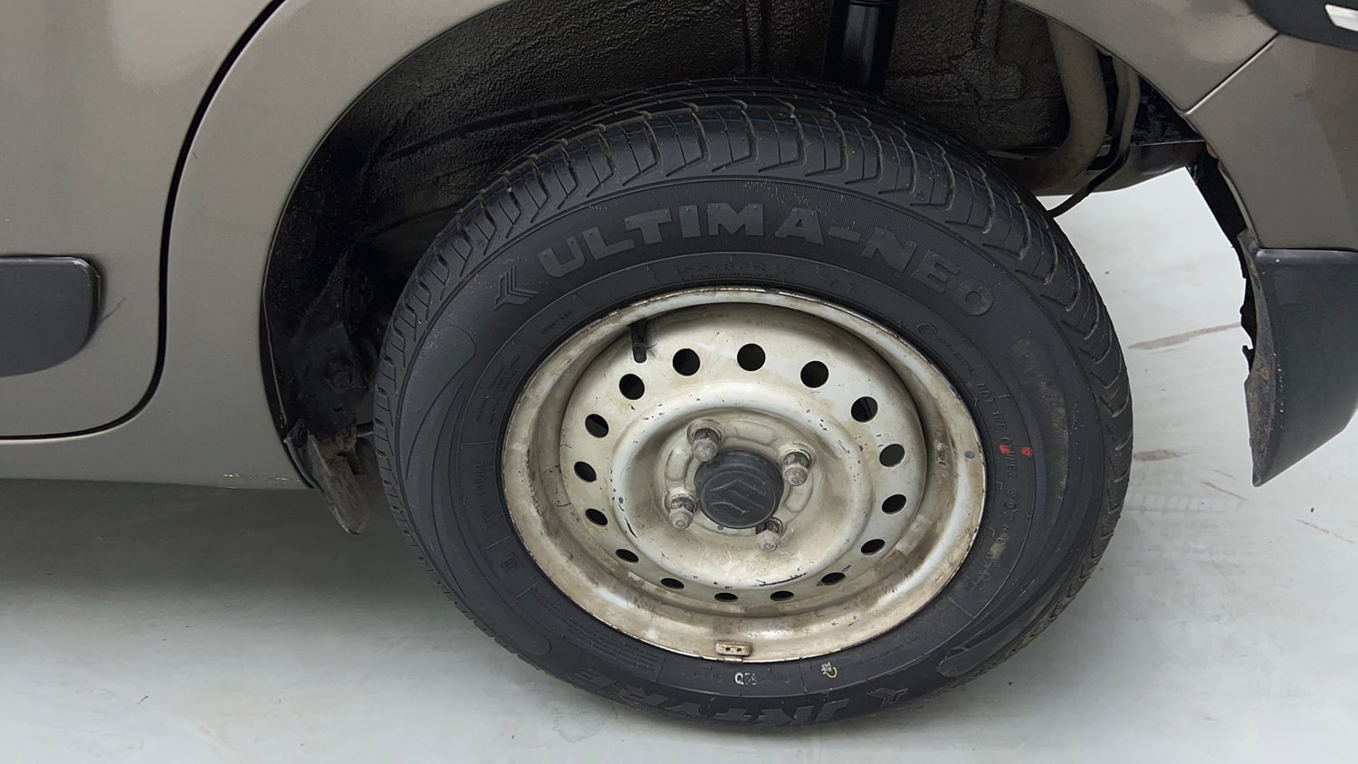 Used 2020 Maruti Suzuki Wagon R LXi 1.0 CNG Cng Manual tyres LEFT REAR TYRE RIM VIEW