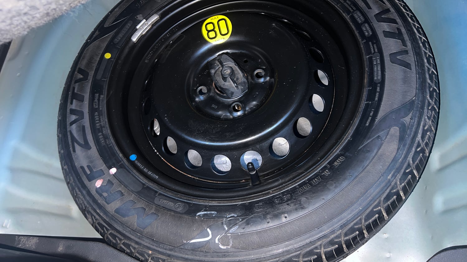 Used 2017 Maruti Suzuki Baleno Zeta 1.2 Petrol Manual tyres SPARE TYRE VIEW