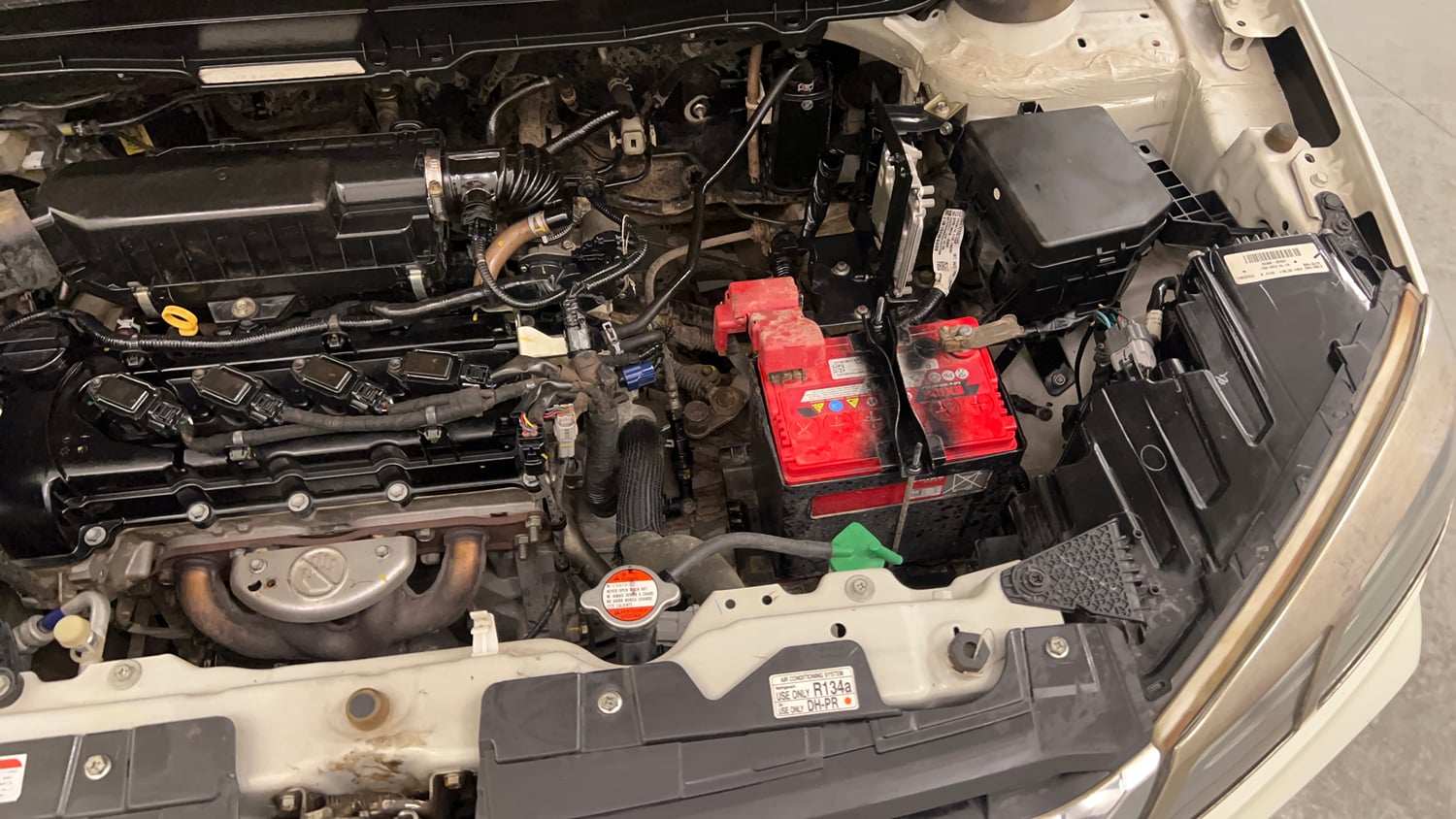 Used 2022 maruti-suzuki Vitara Brezza VXi Petrol Manual engine ENGINE LEFT SIDE VIEW