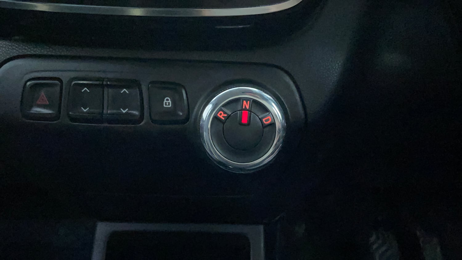 Used 2019 Renault Kwid 1.0 RXT AMT Opt Petrol Automatic interior GEAR  KNOB VIEW