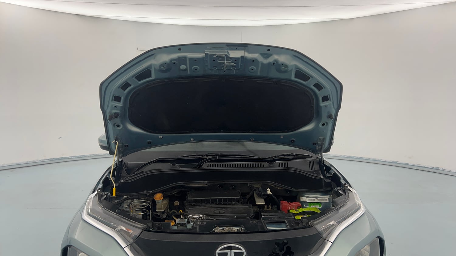 Used 2022 Tata Punch Accomplished MT Petrol Manual engine ENGINE & BONNET OPEN FRONT VIEW