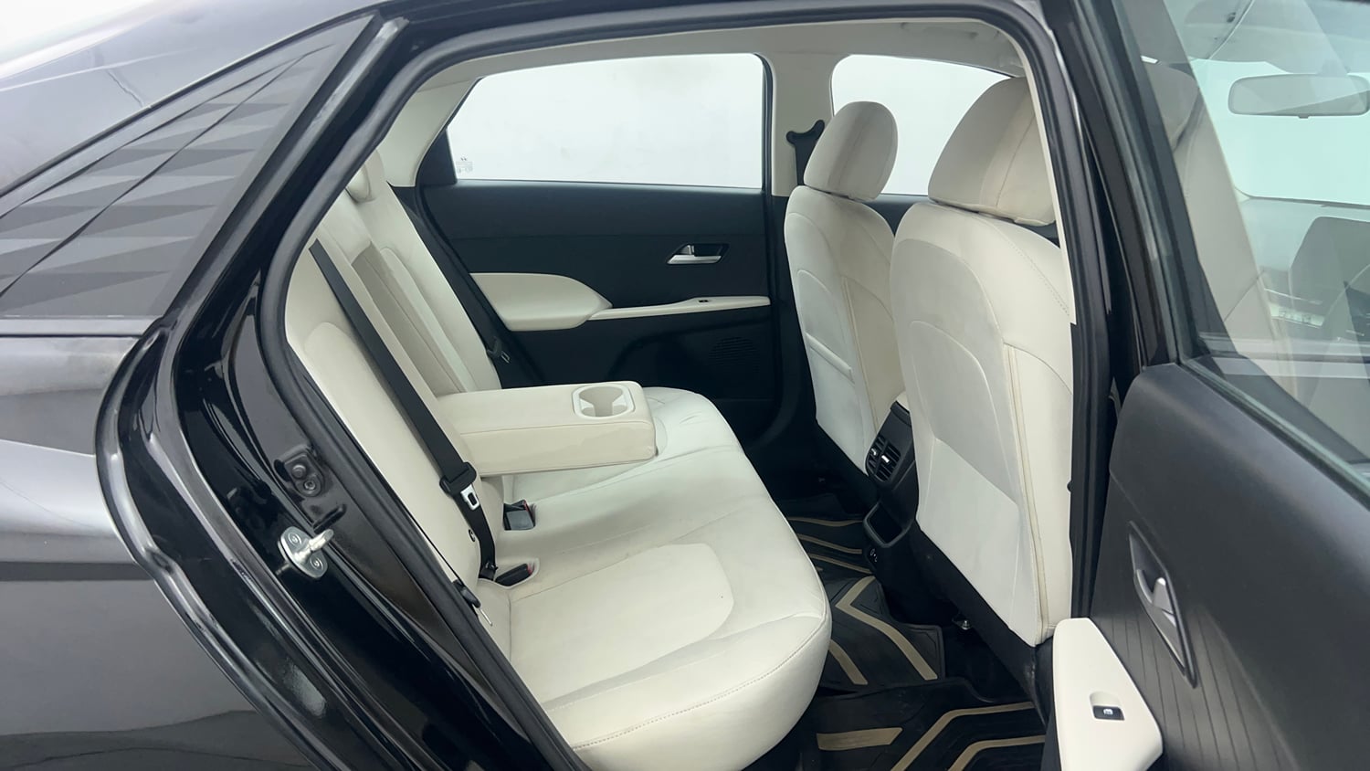Used 2023 Hyundai Verna S 1.5 Petrol MT Petrol Manual interior RIGHT SIDE REAR DOOR CABIN VIEW