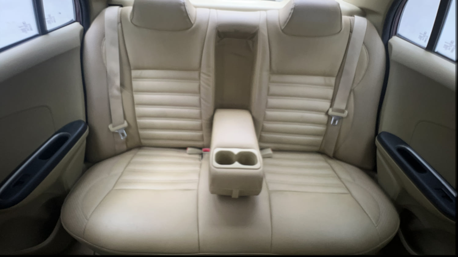 Used 2018 Honda Amaze 1.5 SX i-DTEC Diesel Manual interior REAR SEAT CONDITION VIEW