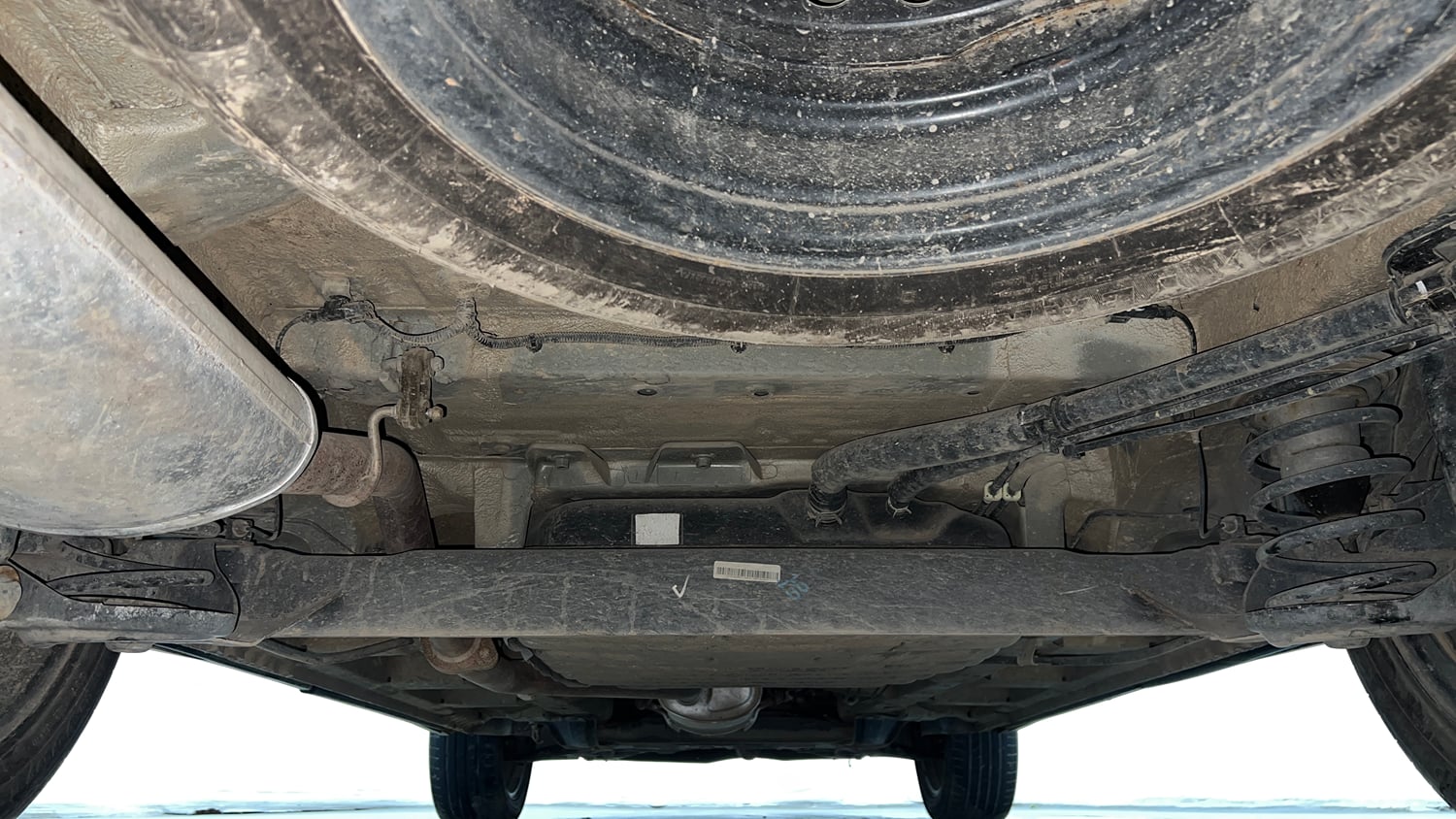 Used 2023 MG Motors Hector Sharp Pro 1.5 Turbo Petrol MT Petrol Manual extra REAR UNDERBODY VIEW (TAKEN FROM REAR)