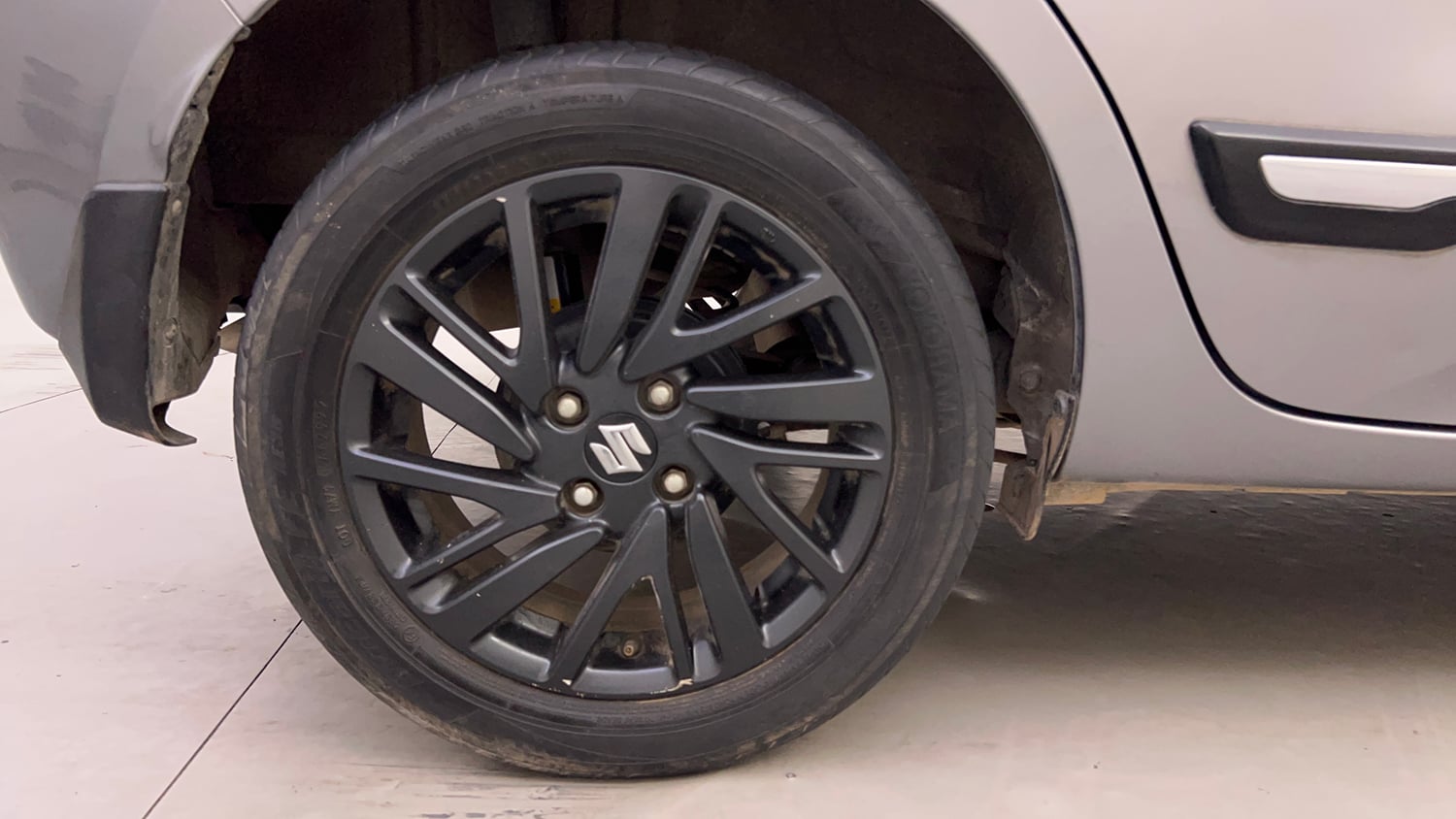 Used 2022 Maruti Suzuki Celerio ZXi Plus Petrol Manual tyres RIGHT REAR TYRE RIM VIEW