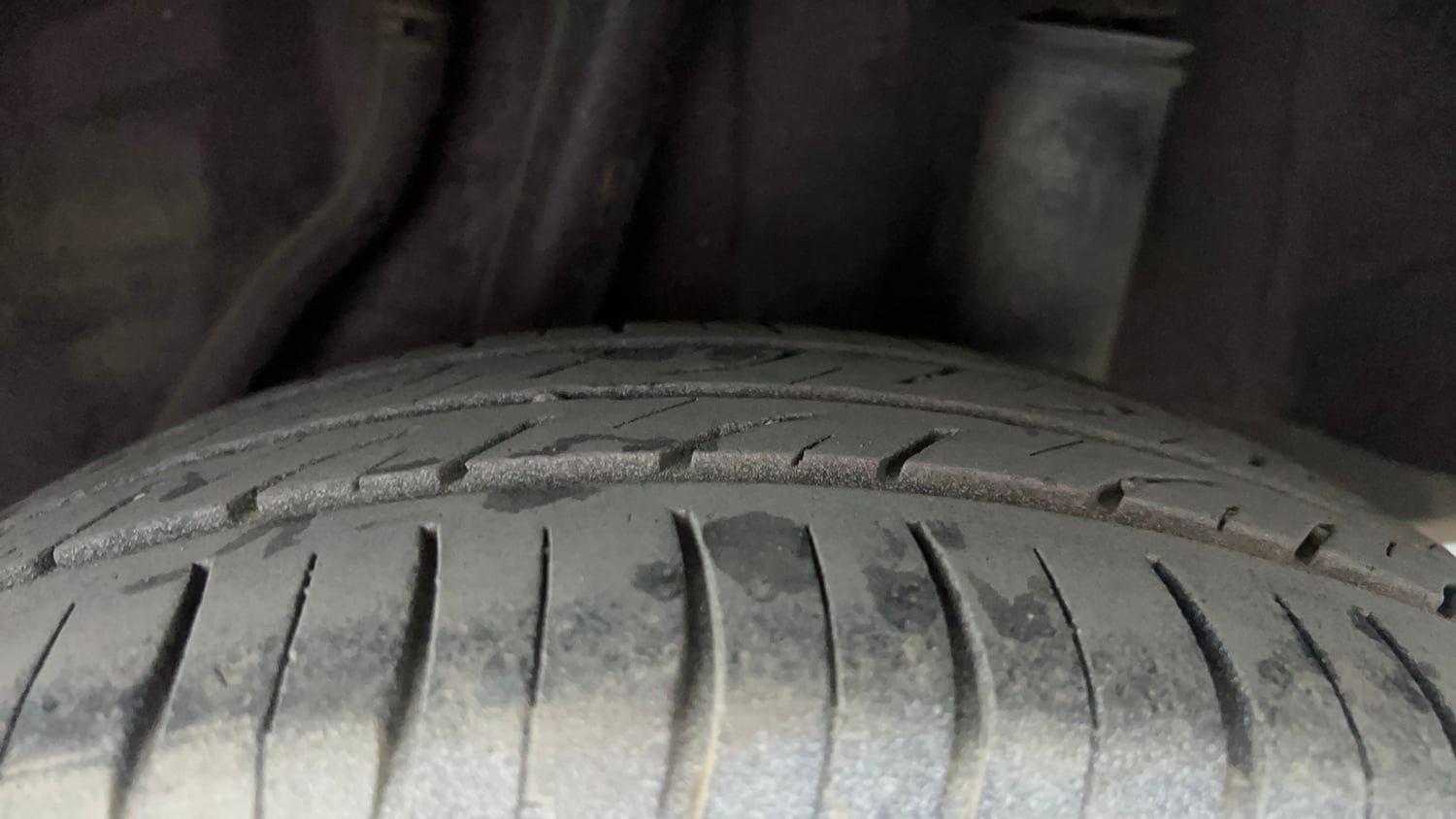 Used 2018 Honda Amaze 1.5 SX i-DTEC Diesel Manual tyres LEFT REAR TYRE TREAD VIEW