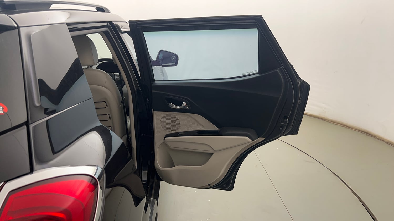 Used 2022 Mahindra XUV 300 W8 (O) 1.2 Petrol Petrol Manual interior RIGHT REAR DOOR OPEN VIEW