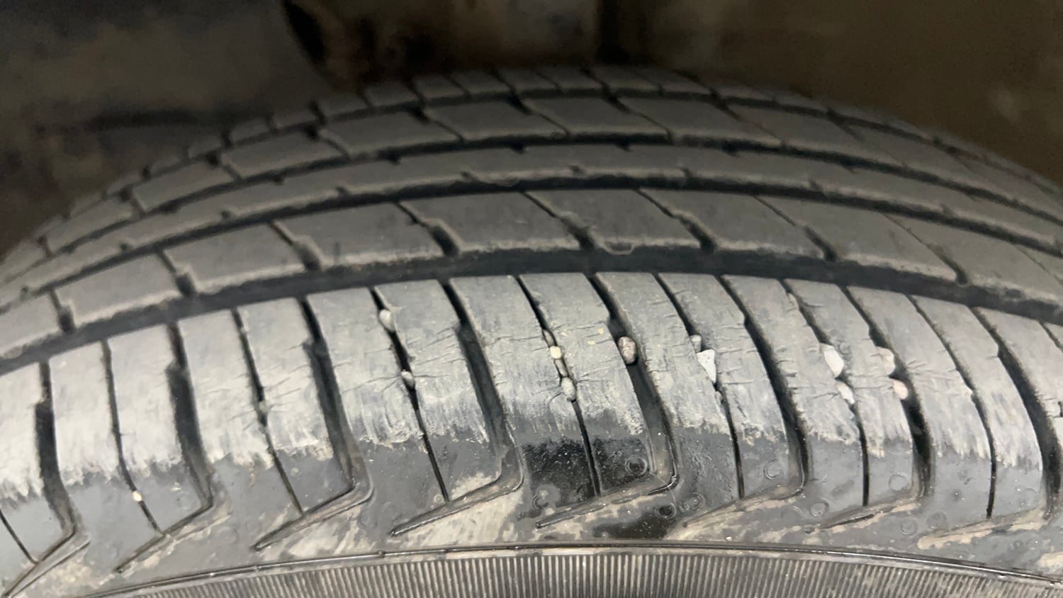 Used 2021 Maruti Suzuki Wagon R LXi 1.0 CNG Cng Manual tyres LEFT FRONT TYRE TREAD VIEW