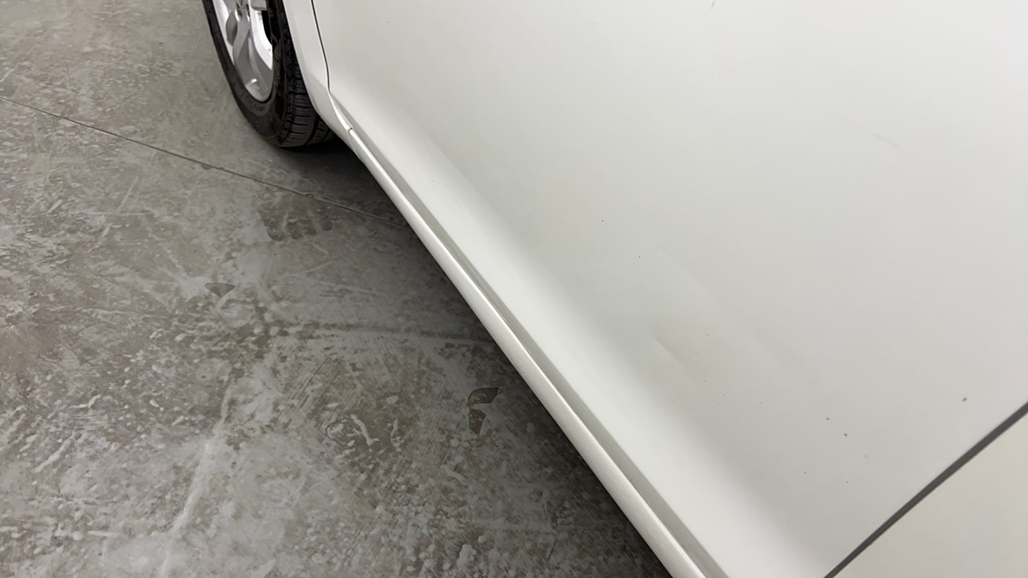 Used 2012 Maruti Suzuki Swift Dzire ZXI Petrol Manual dents MINOR SCRATCH