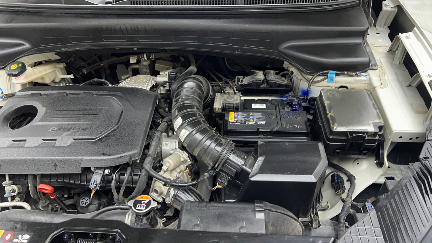 Used 2024 Hyundai Alcazar Platinum (O) 7 Seater 1.5 Diesel AT Diesel Automatic engine ENGINE LEFT SIDE VIEW
