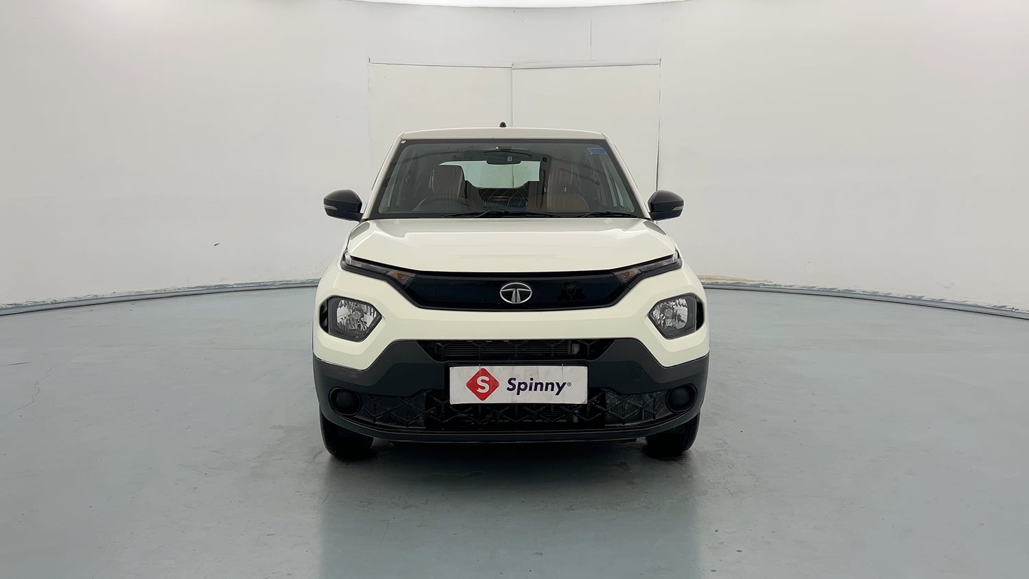 Used 2023 Tata Punch Pure MT Petrol Manual exterior FRONT VIEW