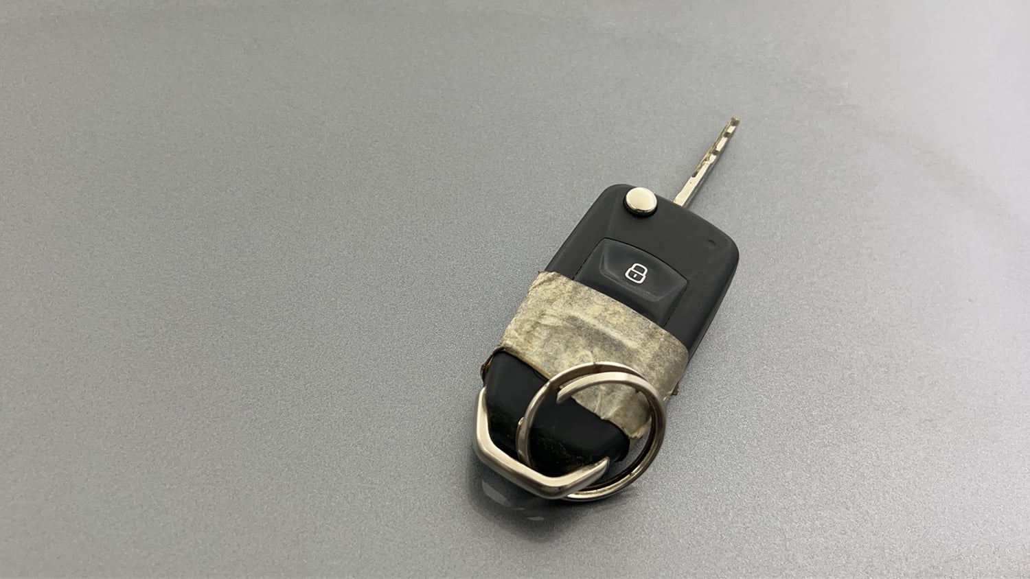 Used 2020 Tata Tigor Revotron XZ Petrol Manual extra CAR KEY VIEW