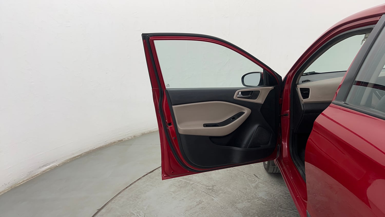 Used 2015 Hyundai Elite i20 Asta 1.2 Petrol Manual interior LEFT FRONT DOOR OPEN VIEW