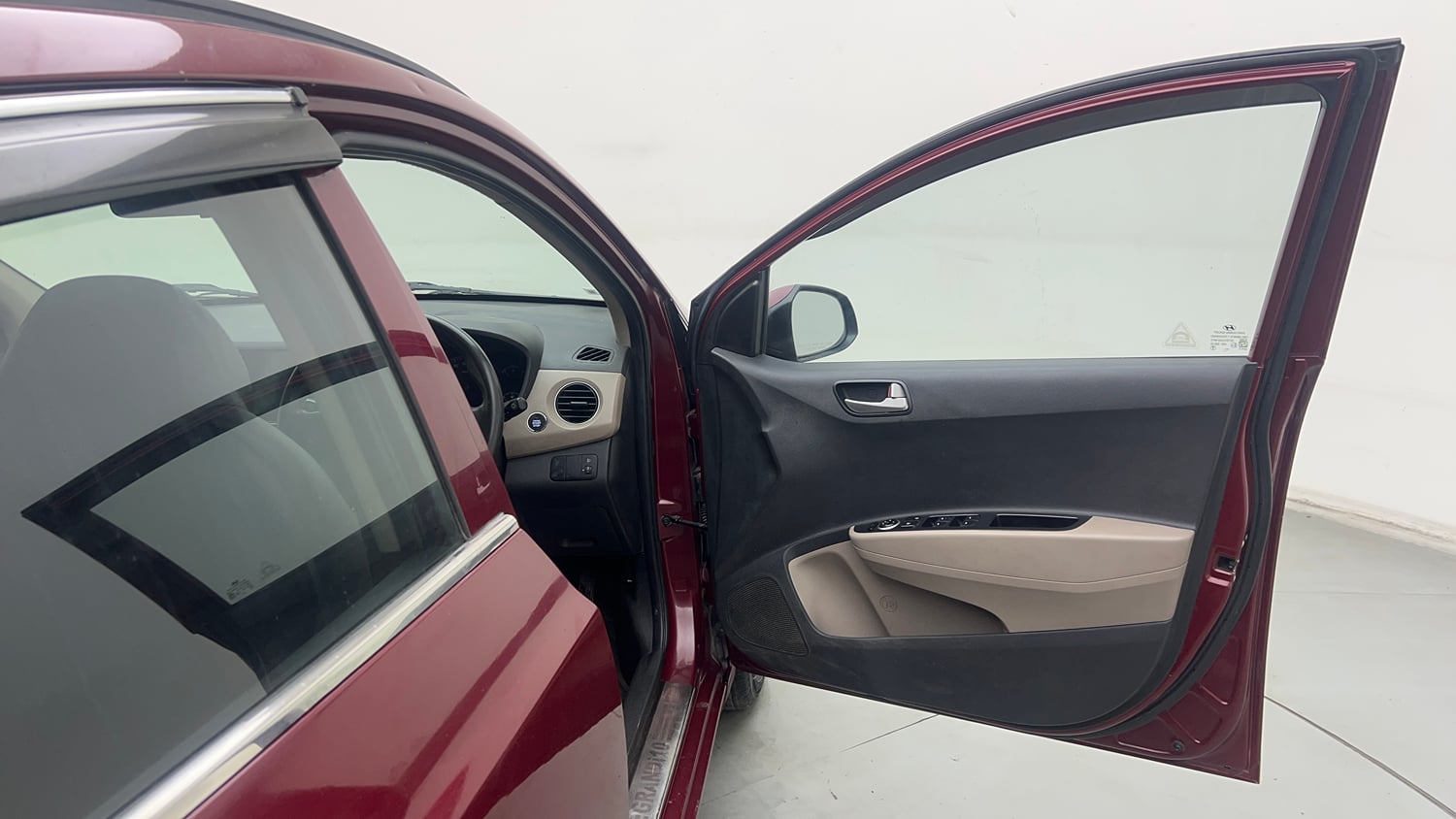 Used 2015 Hyundai Grand i10 Sportz 1.2 Kappa VTVT Petrol Manual interior RIGHT FRONT DOOR OPEN VIEW