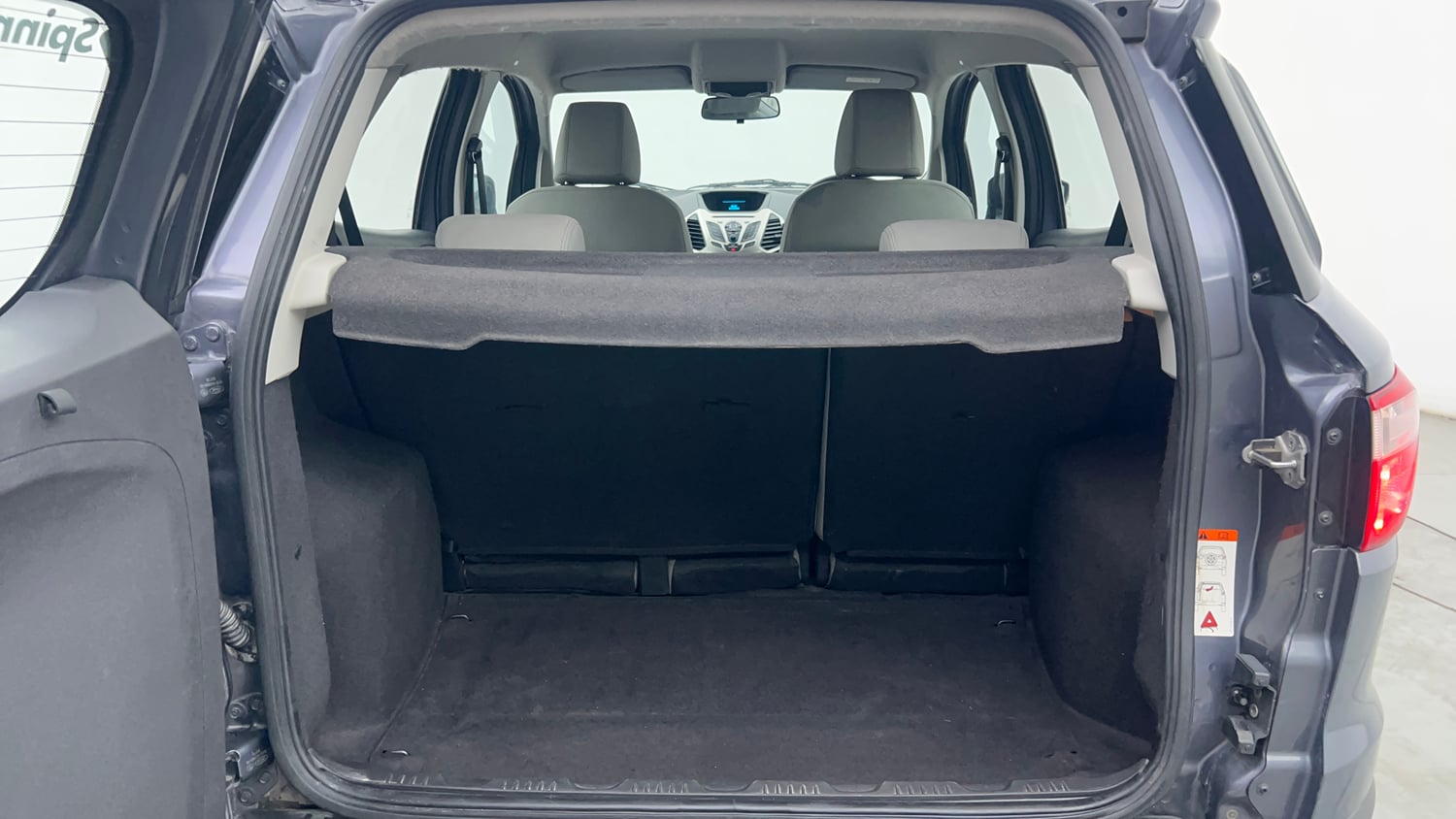Used 2017 Ford EcoSport Titanium 1.5L Ti-VCT AT Petrol Automatic interior DICKY INSIDE VIEW