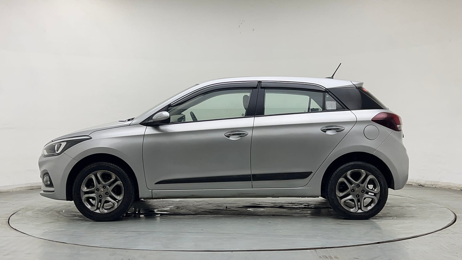 Used 2018 Hyundai Elite i20 Asta 1.2 (O) Petrol Manual exterior LEFT SIDE VIEW