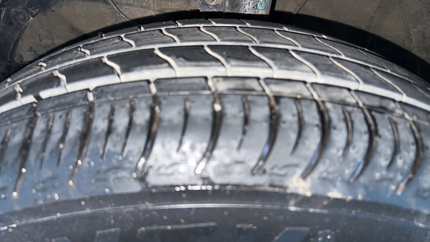 Used 2019 Maruti Suzuki Baleno Delta Petrol Manual tyres LEFT FRONT TYRE TREAD VIEW