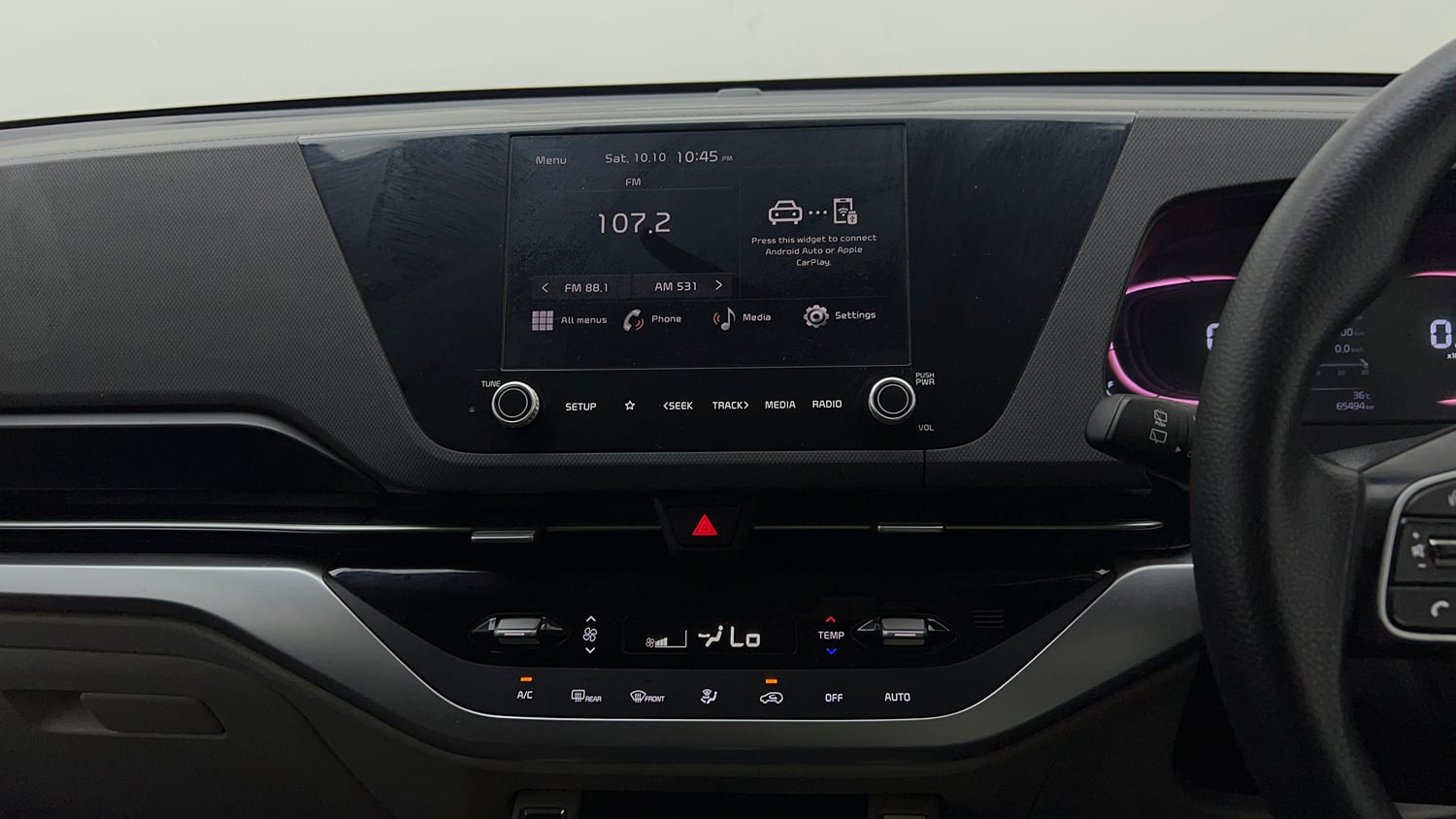 Used 2022 Kia Carens Prestige Plus 1.4 Petrol MT 7 STR Petrol Manual top_features Integrated (in-dash) music system