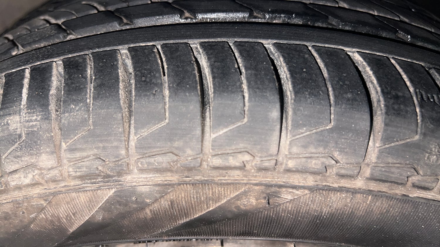 Used 2018 Maruti Suzuki Ciaz Alpha 1.3 Diesel Diesel Manual tyres RIGHT FRONT TYRE TREAD VIEW