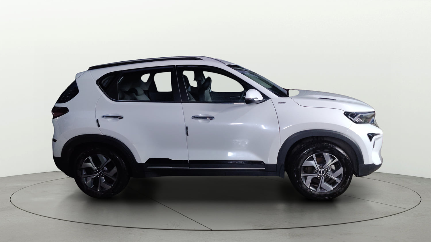 Used 2023 Kia Sonet HTX 1.0 iMT Petrol Manual exterior RIGHT SIDE VIEW