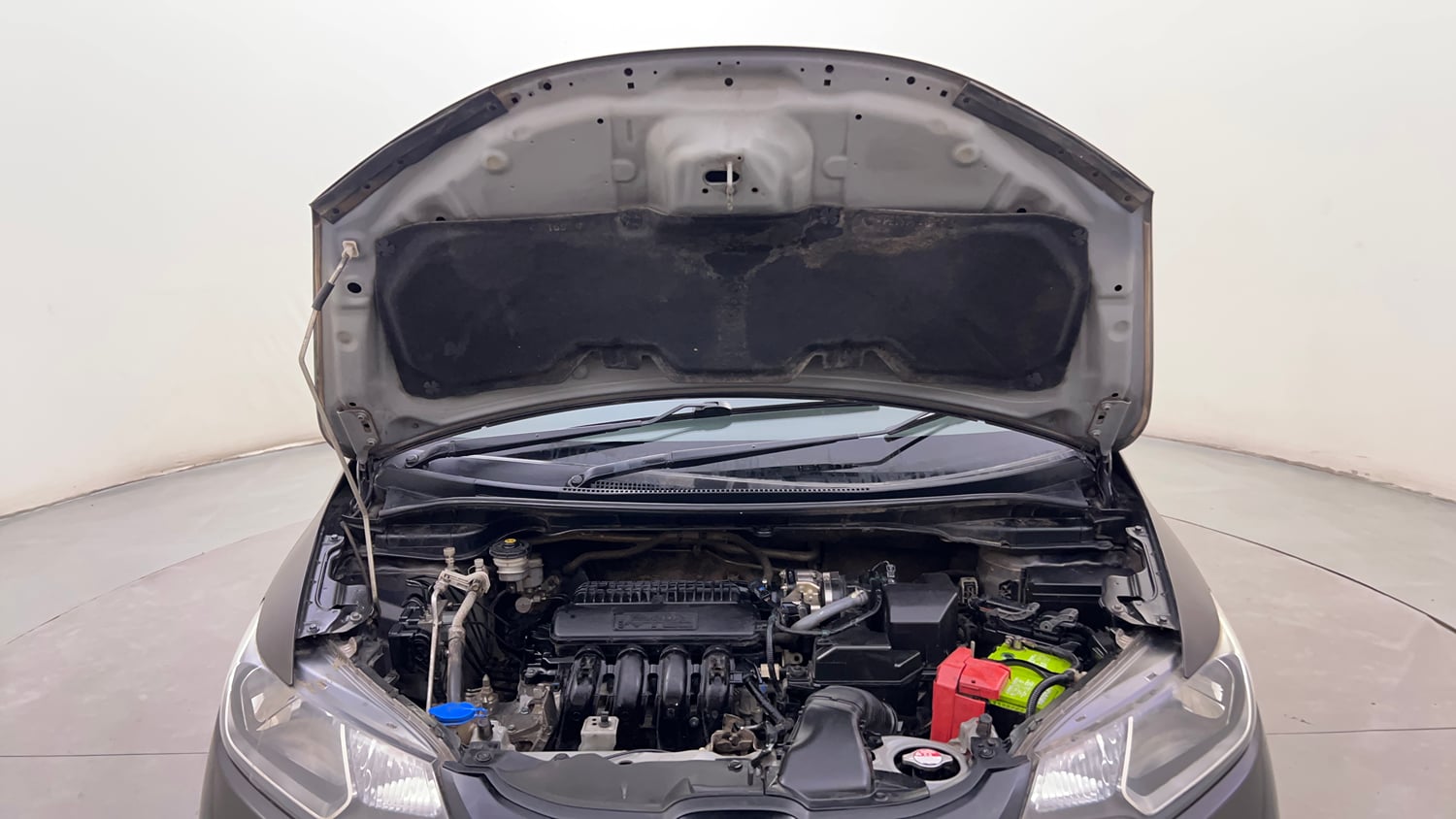 Used 2018 Honda Jazz V CVT Petrol Petrol Automatic engine ENGINE & BONNET OPEN FRONT VIEW