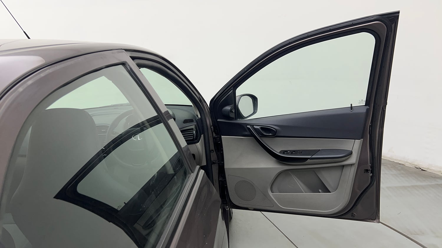 Used 2019 Tata Tiago Revotron XT Petrol Manual interior RIGHT FRONT DOOR OPEN VIEW