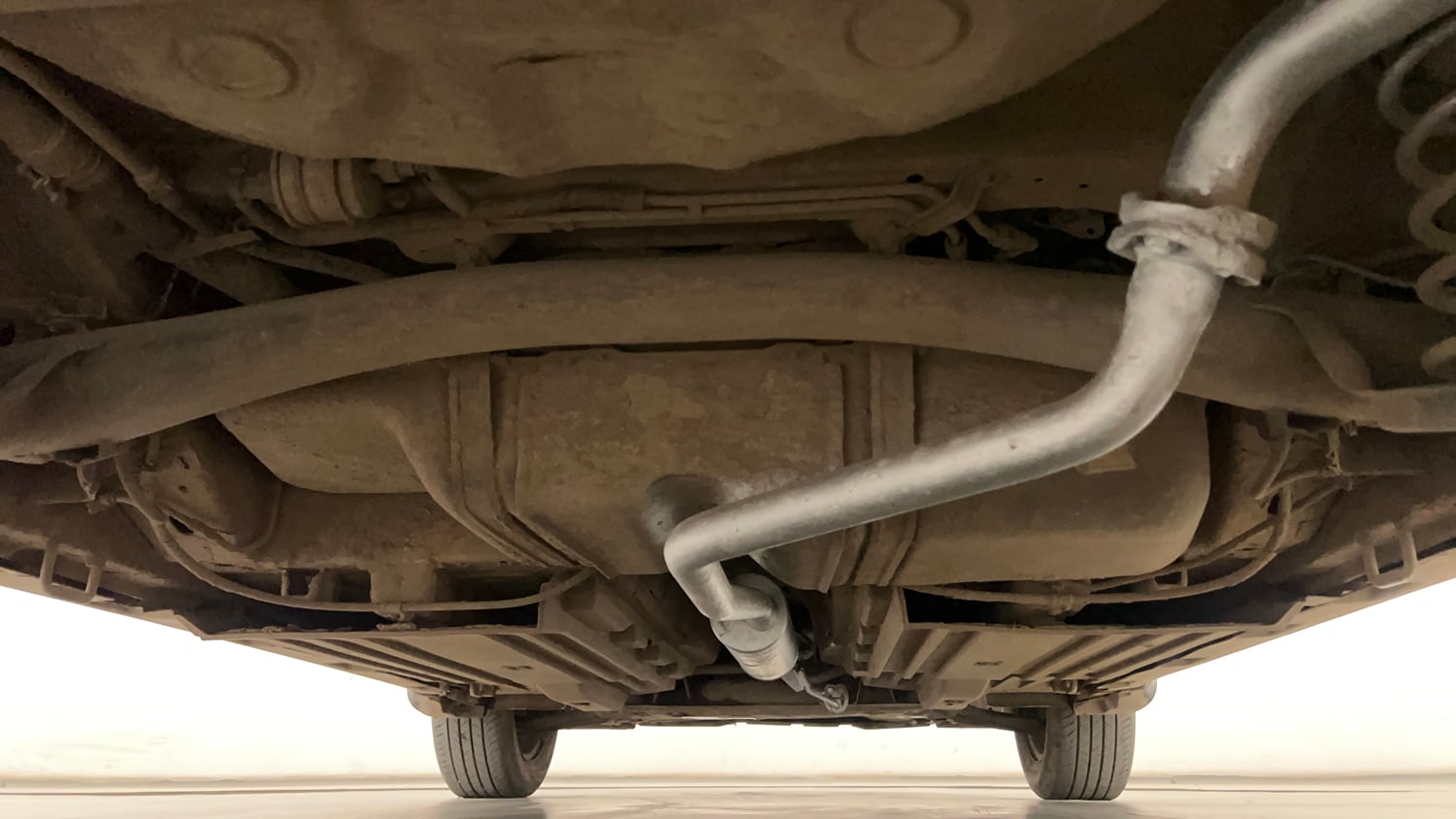 Used 2022 maruti-suzuki Vitara Brezza VXi Petrol Manual extra REAR UNDERBODY VIEW (TAKEN FROM REAR)