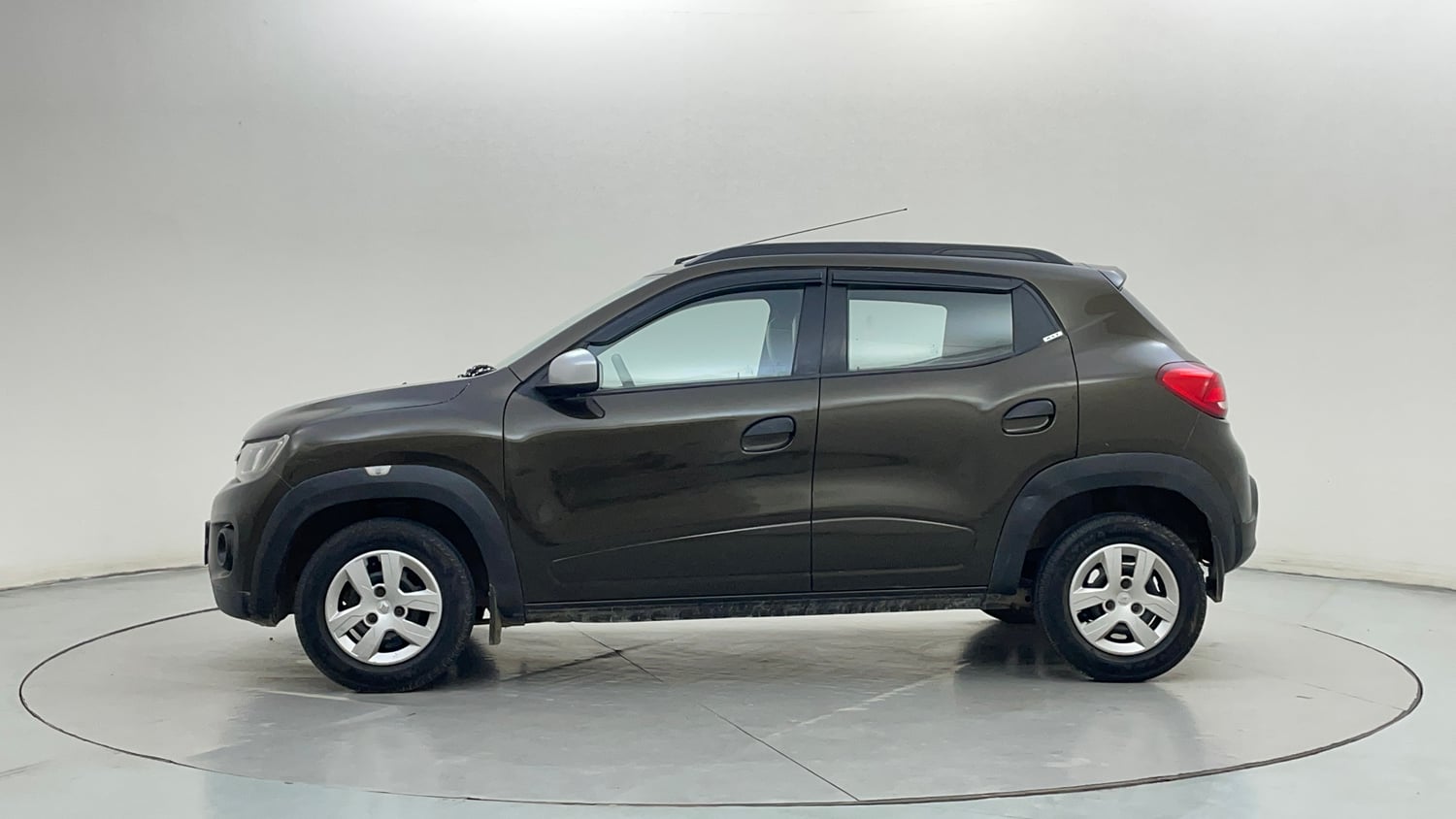 Used 2019 Renault Kwid 1.0 RXT AMT Opt Petrol Automatic exterior LEFT SIDE VIEW