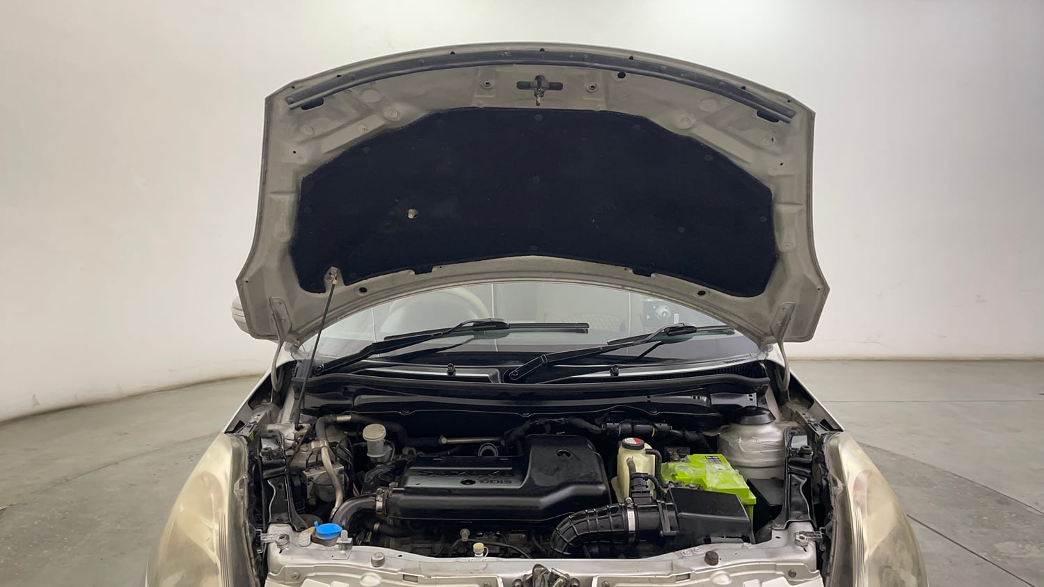 Used 2016 Maruti Suzuki Swift Dzire ZDI Diesel Manual engine ENGINE & BONNET OPEN FRONT VIEW