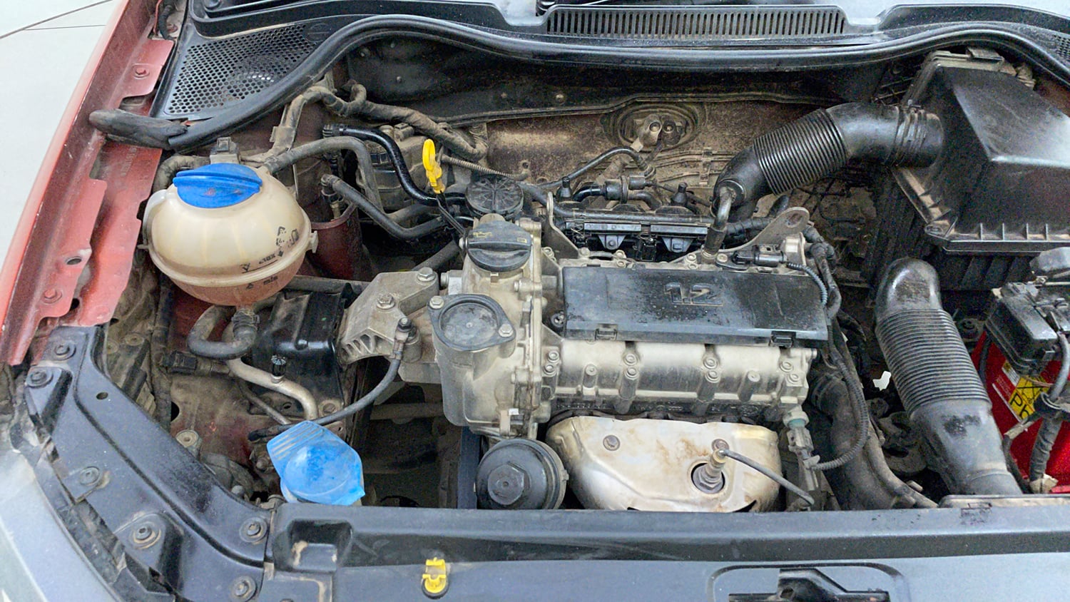 Used 2014 Volkswagen Polo Comfortline 1.2L (P) Petrol Manual engine ENGINE RIGHT SIDE VIEW