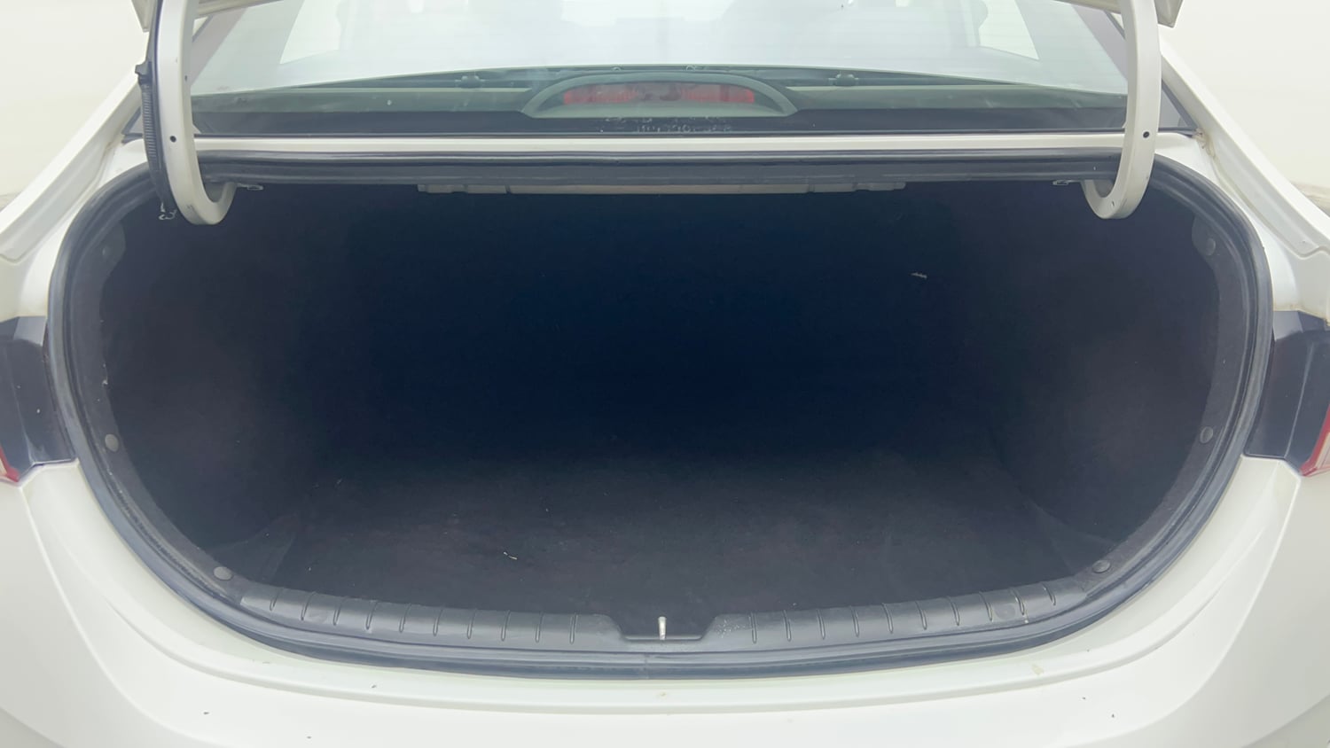 Used 2021 Hyundai Verna SX (O) 1.0 Turbo DCT Petrol Automatic interior DICKY INSIDE VIEW