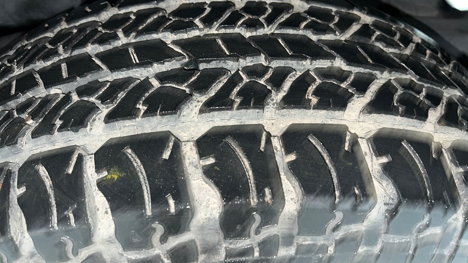 Used 2021 mahindra Thar LX Hard Top Petrol AT 4WD Petrol Automatic tyres LEFT REAR TYRE TREAD VIEW