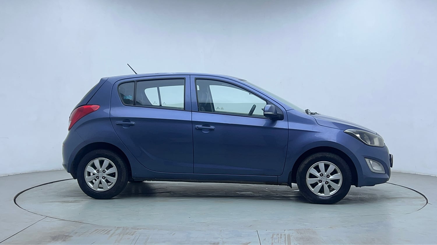 Used 2012 Hyundai i20 Sportz 1.2 Petrol Manual exterior RIGHT SIDE VIEW
