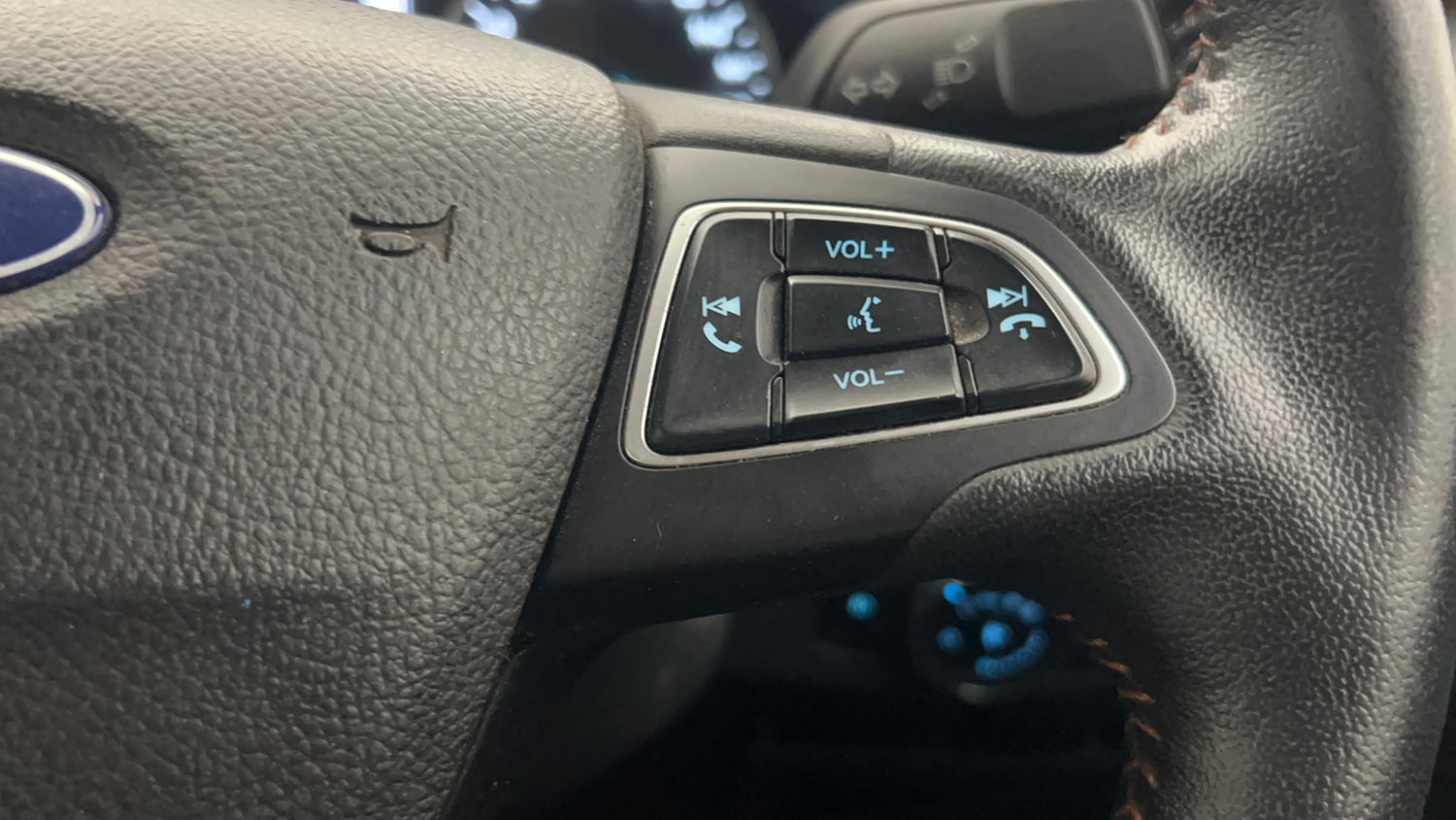 Used 2021 Ford EcoSport S MT 1.5 Ti-VCT Petrol Manual top_features Cruise control