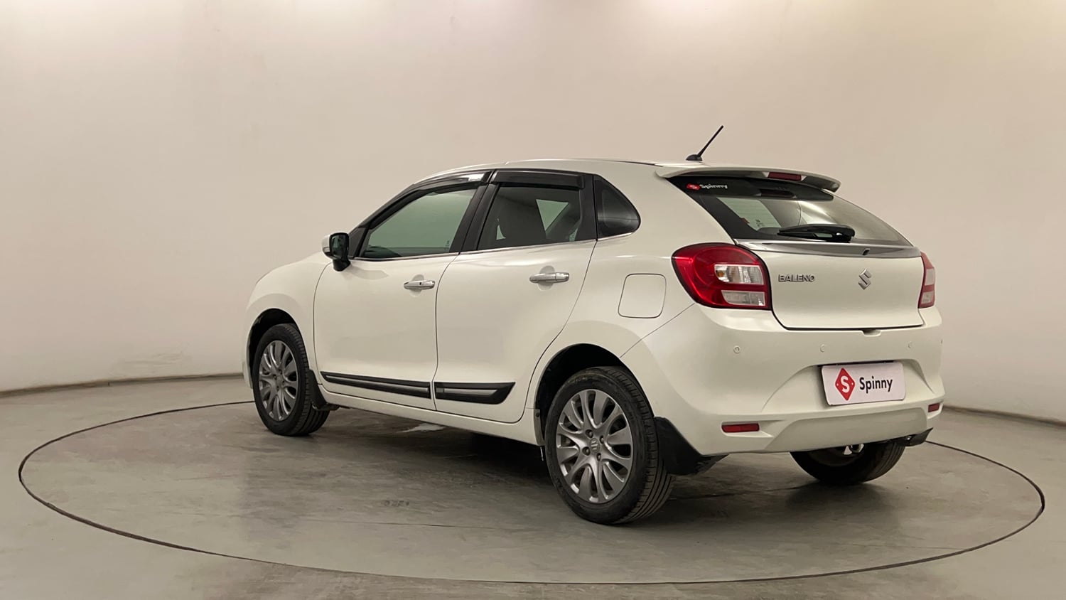 Used 2016 Maruti Suzuki Baleno Alpha 1.2 Petrol Manual exterior LEFT REAR CORNER VIEW