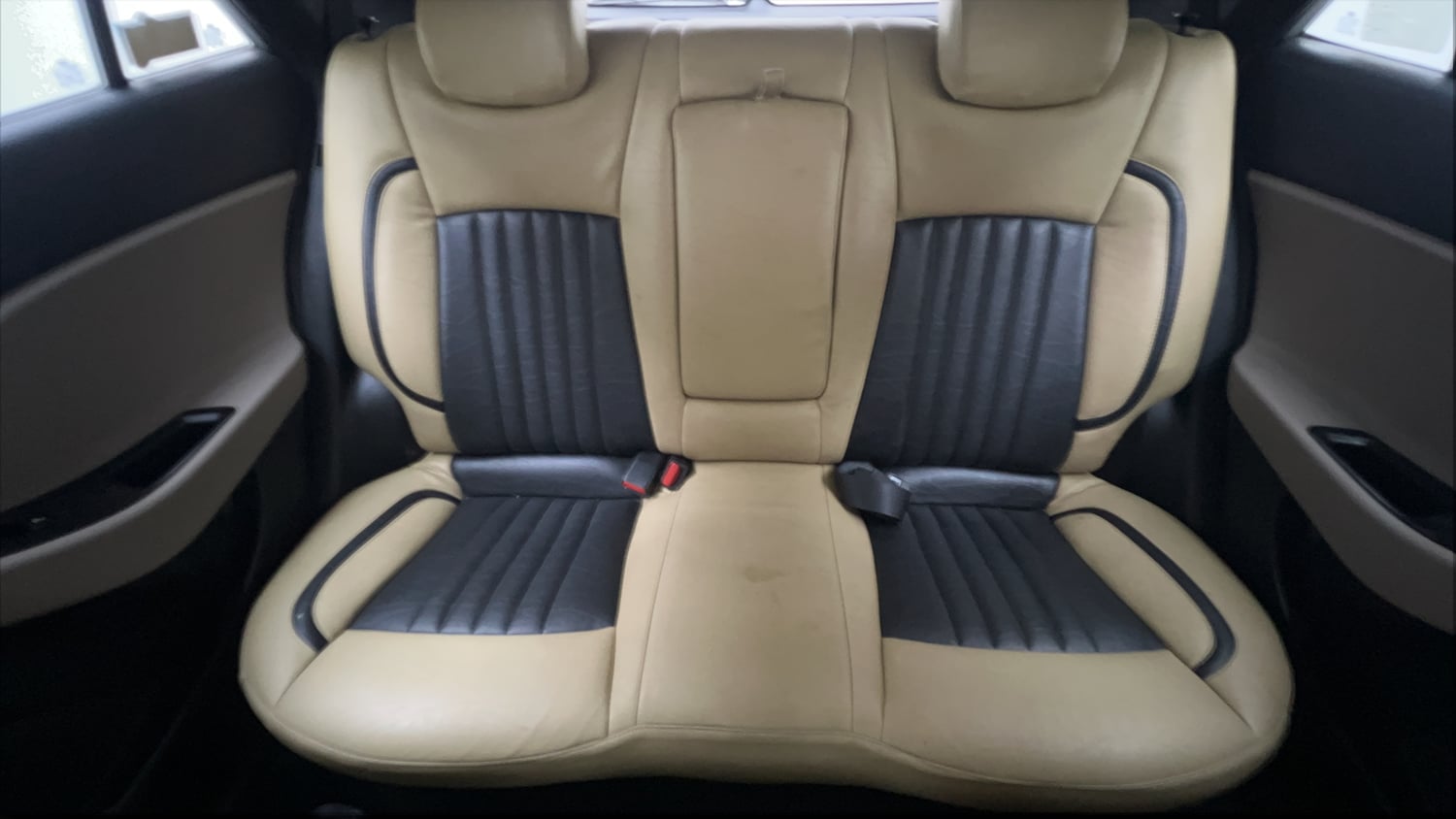 Used 2018 Hyundai Elite i20 Asta 1.2 (O) Petrol Manual interior REAR SEAT CONDITION VIEW