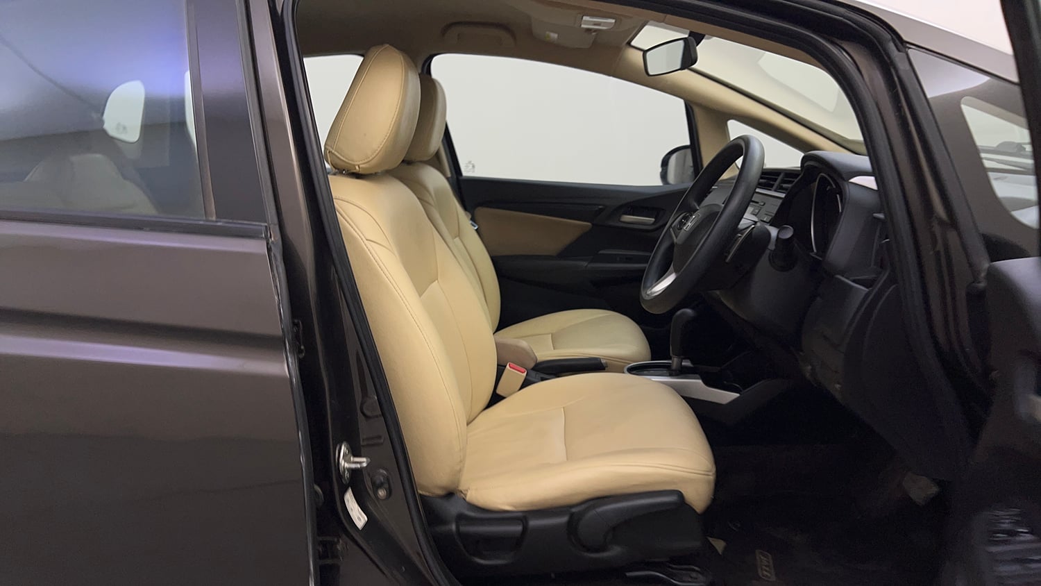 Used 2018 Honda Jazz V CVT Petrol Petrol Automatic interior RIGHT SIDE FRONT DOOR CABIN VIEW