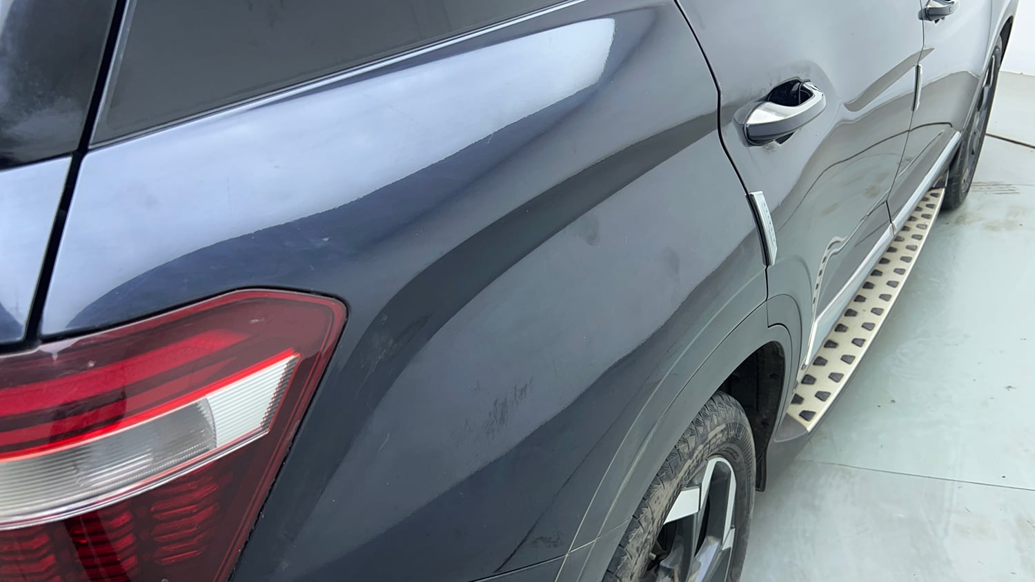 Used 2022 Hyundai Alcazar Signature (O) 7 Seater 1.5 Diesel AT Diesel Automatic dents MINOR SCRATCH