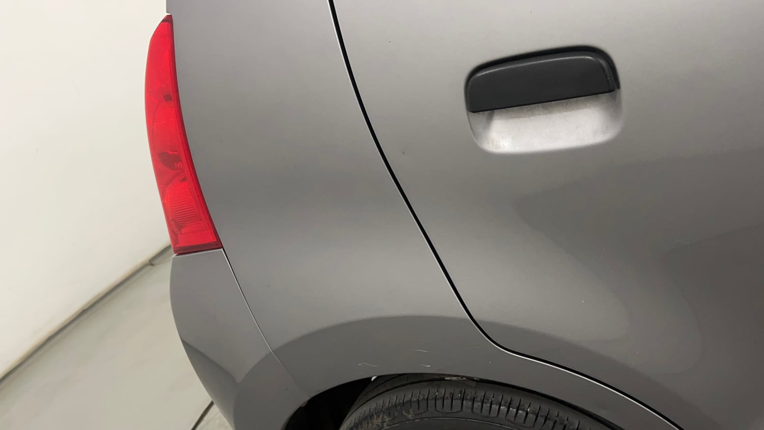 Used 2013 Maruti Suzuki A-Star VXI Petrol Manual dents MINOR SCRATCH