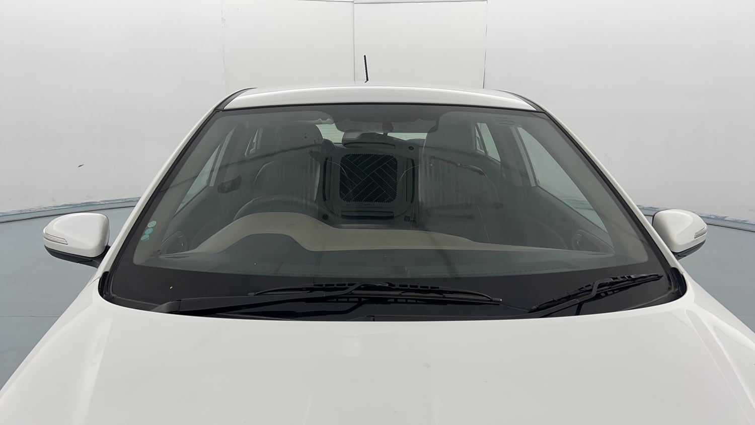 Used 2020 Hyundai Elite i20 Sportz Plus 1.2 Petrol Manual exterior FRONT WINDSHIELD VIEW