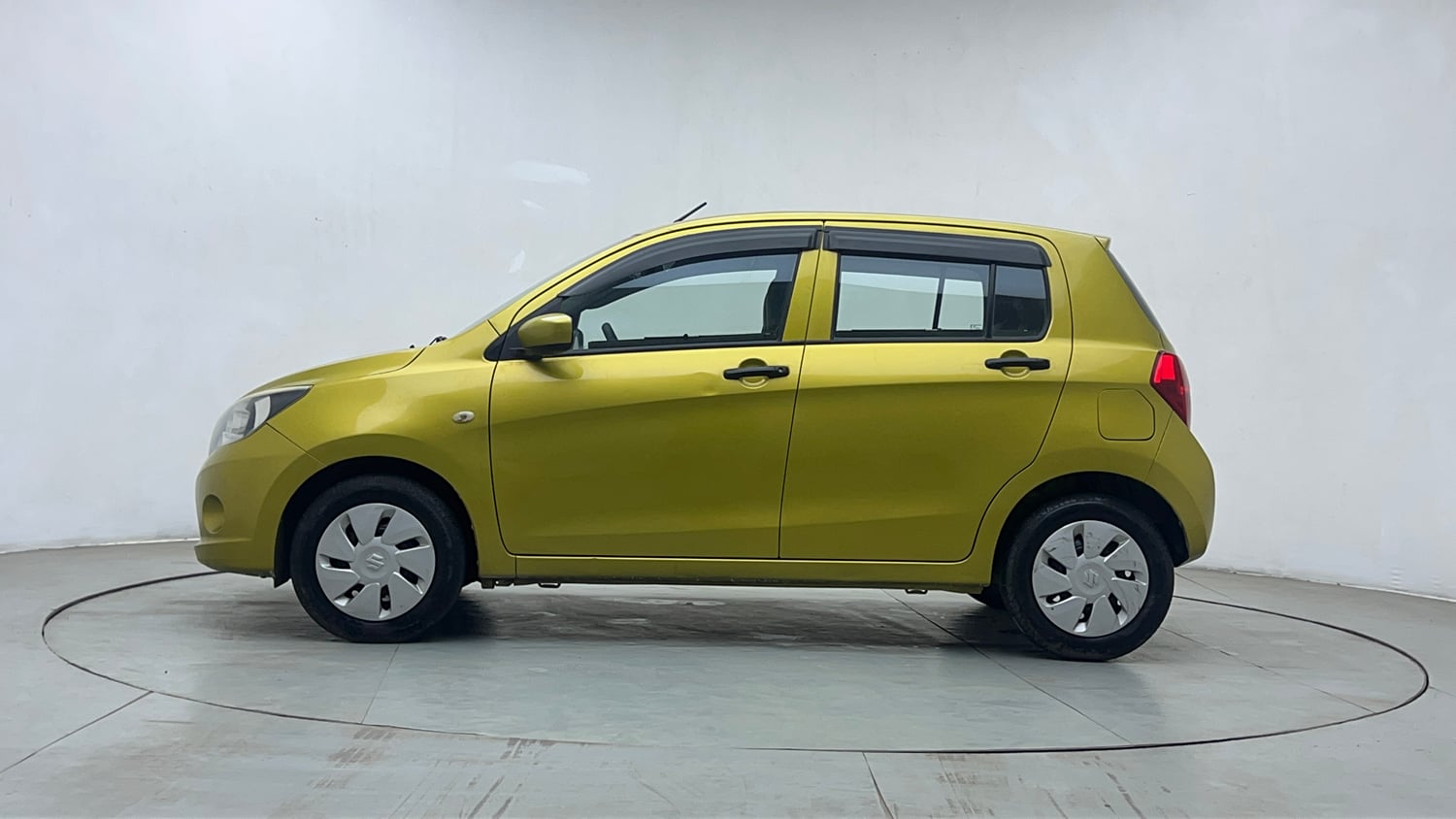 Used 2014 Maruti Suzuki Celerio VXi AMT Petrol Automatic exterior LEFT SIDE VIEW