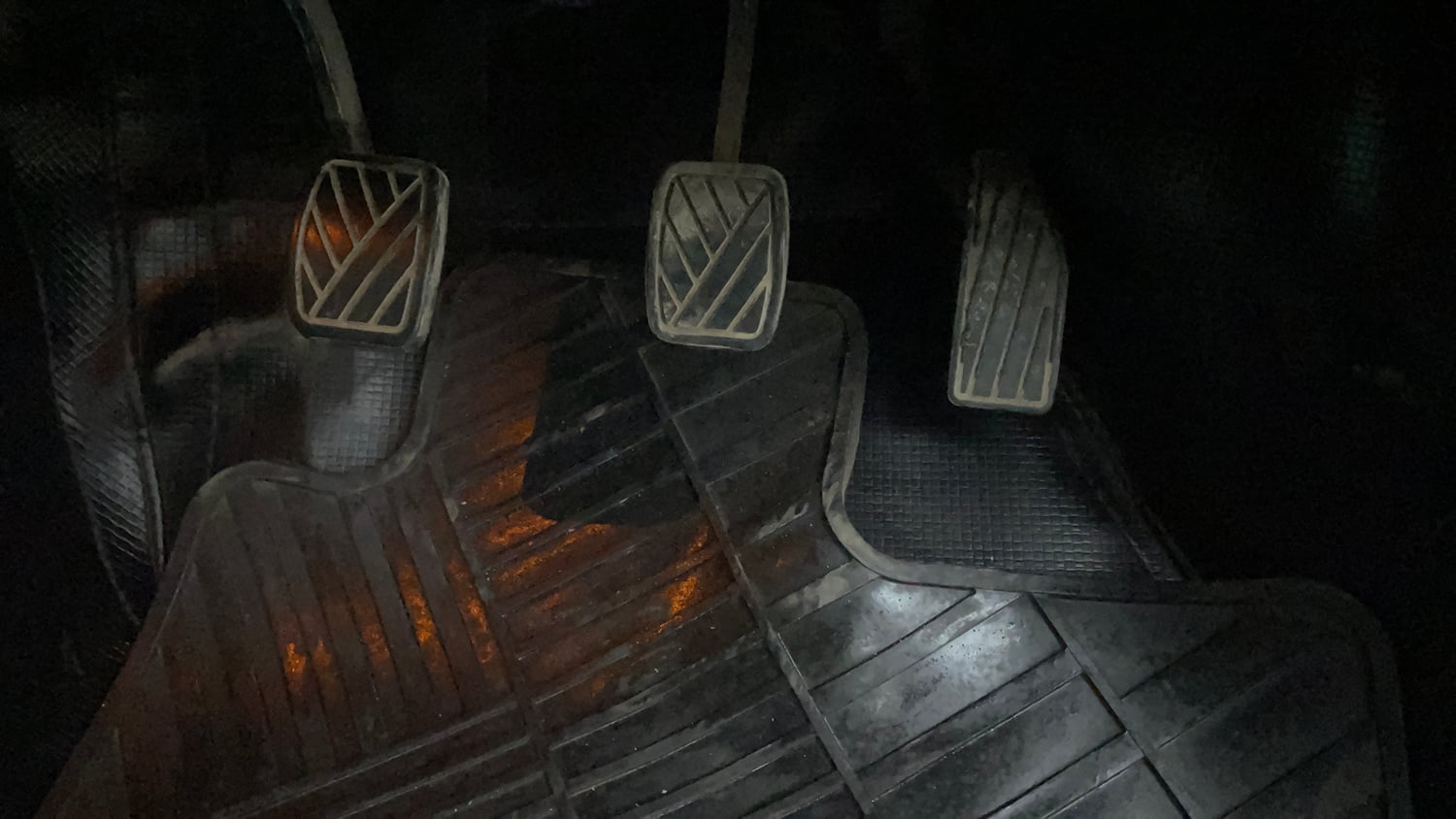 Used 2016 Maruti Suzuki Baleno Alpha 1.2 Petrol Manual interior PEDALS VIEW