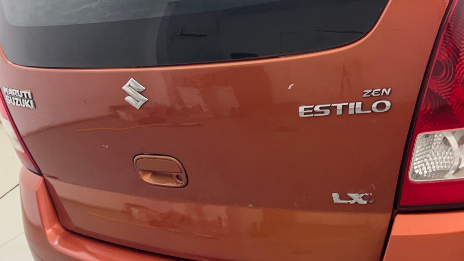 Used 2012 Maruti Suzuki Estilo LXi BS-IV Petrol Manual dents MINOR SCRATCH