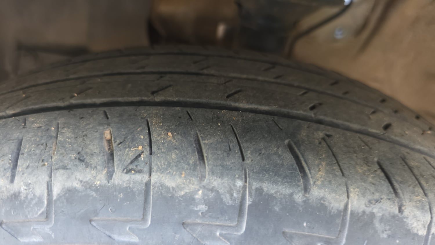 Used 2023 Maruti Suzuki Celerio ZXi Petrol Manual tyres LEFT FRONT TYRE TREAD VIEW