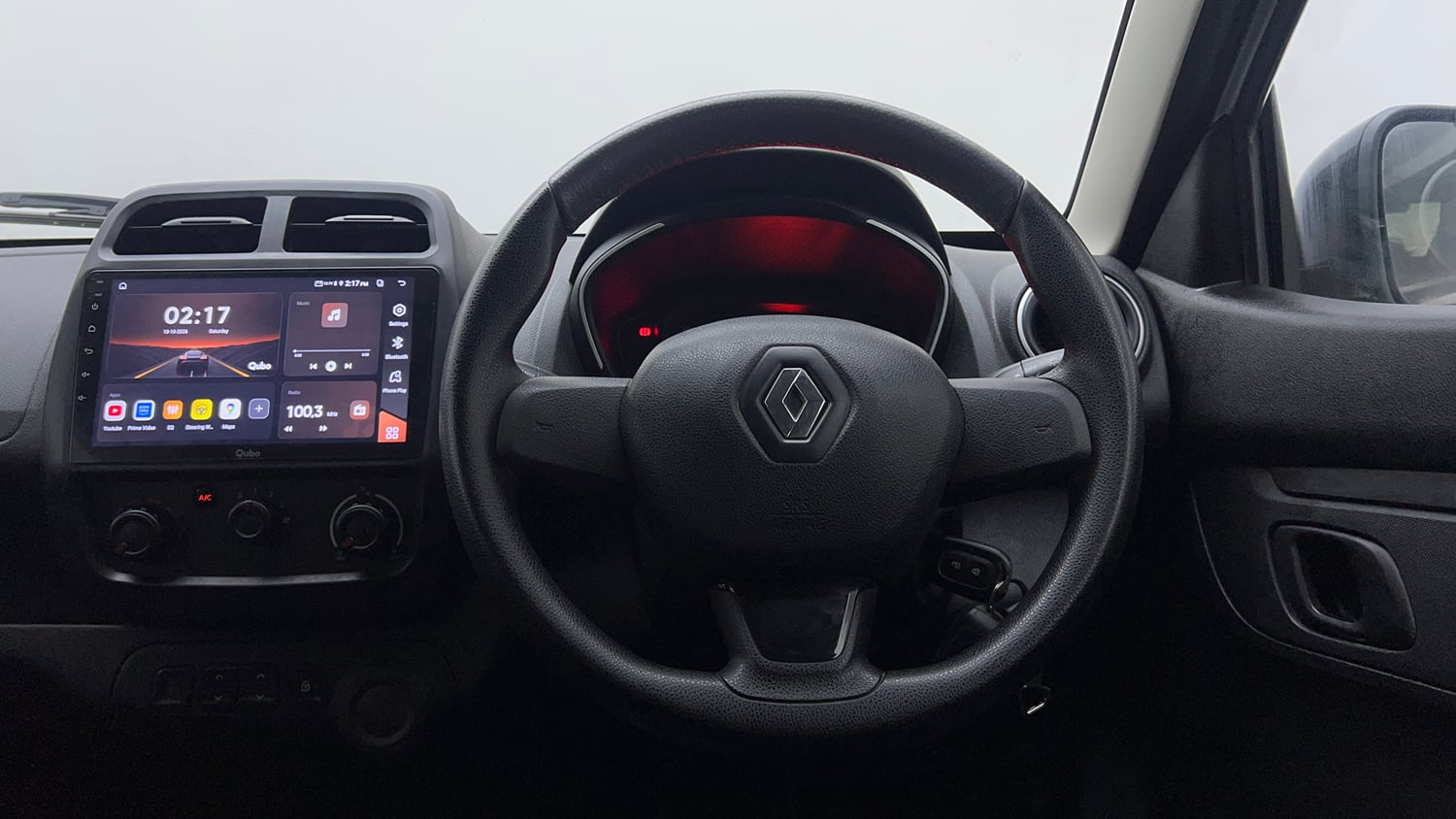Used 2019 Renault Kwid RXL Petrol Manual interior STEERING VIEW