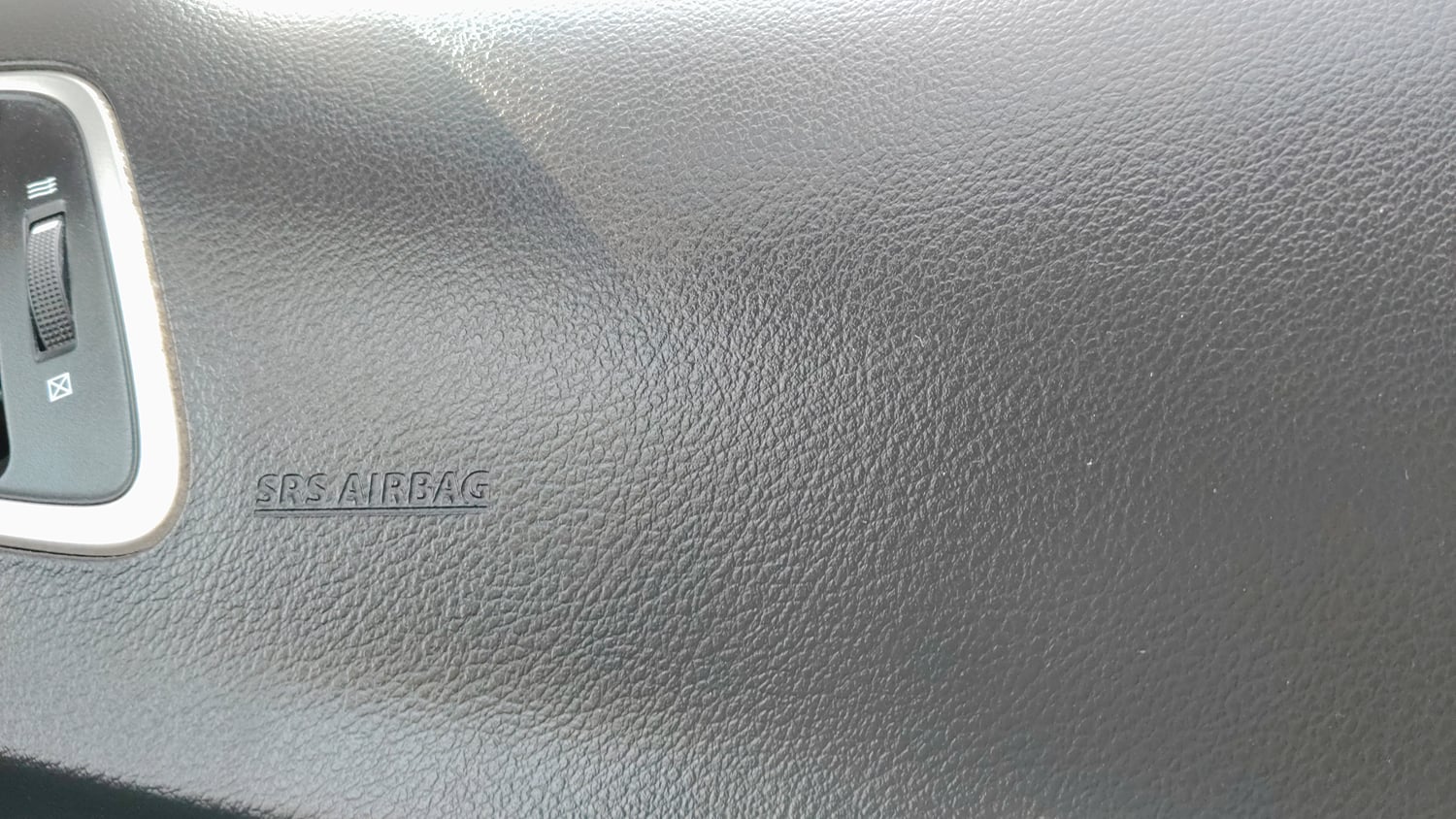 Used 2017 Maruti Suzuki Baleno Delta 1.2 Petrol Manual top_features Airbags