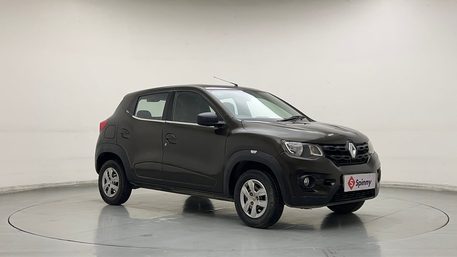 Used 2017 Renault Kwid 1.0 RXT AMT Opt Petrol Automatic exterior RIGHT FRONT CORNER VIEW