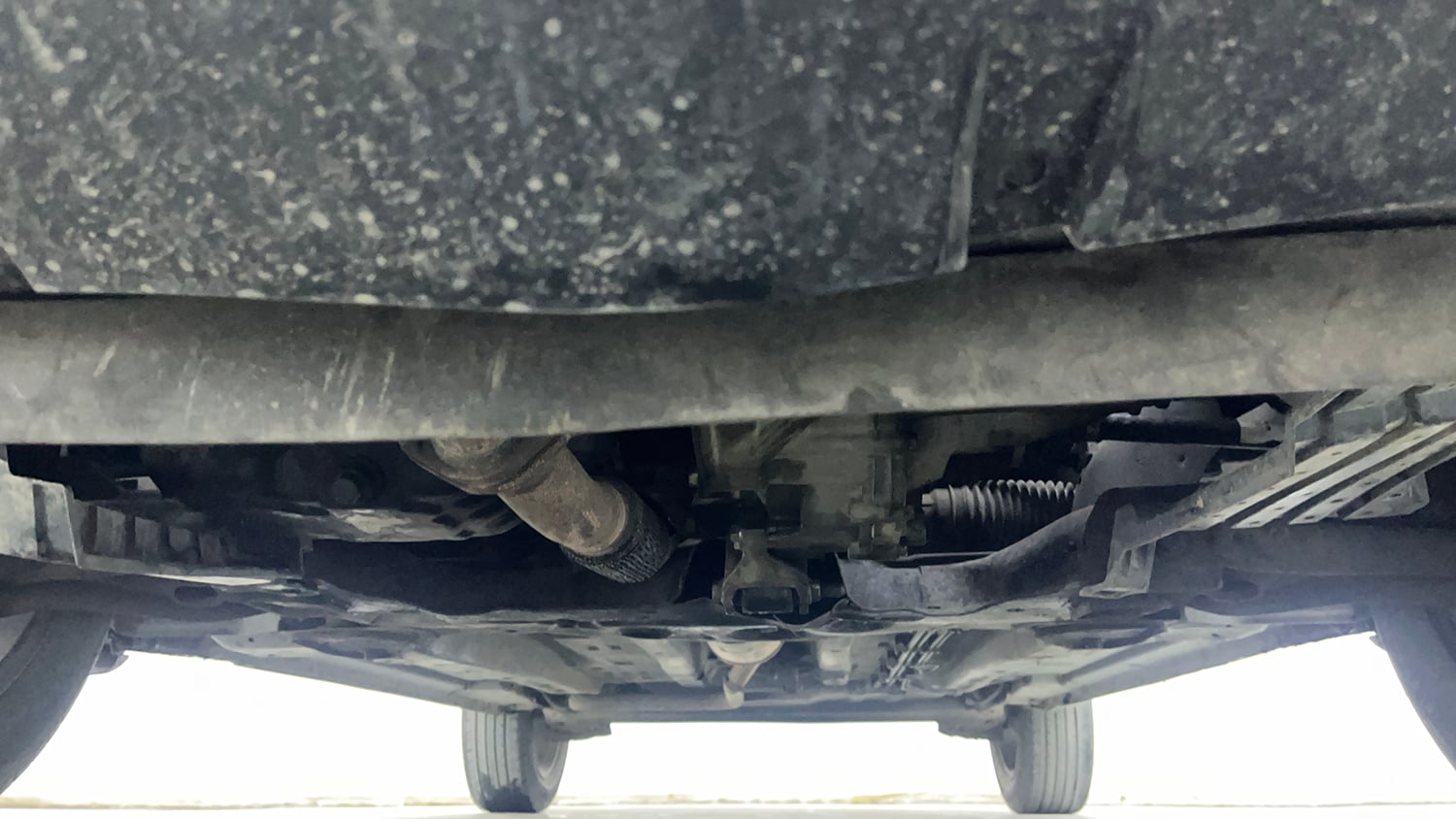 Used 2022 Tata Punch Kaziranga Creative MT Petrol Manual extra FRONT LEFT UNDERBODY VIEW